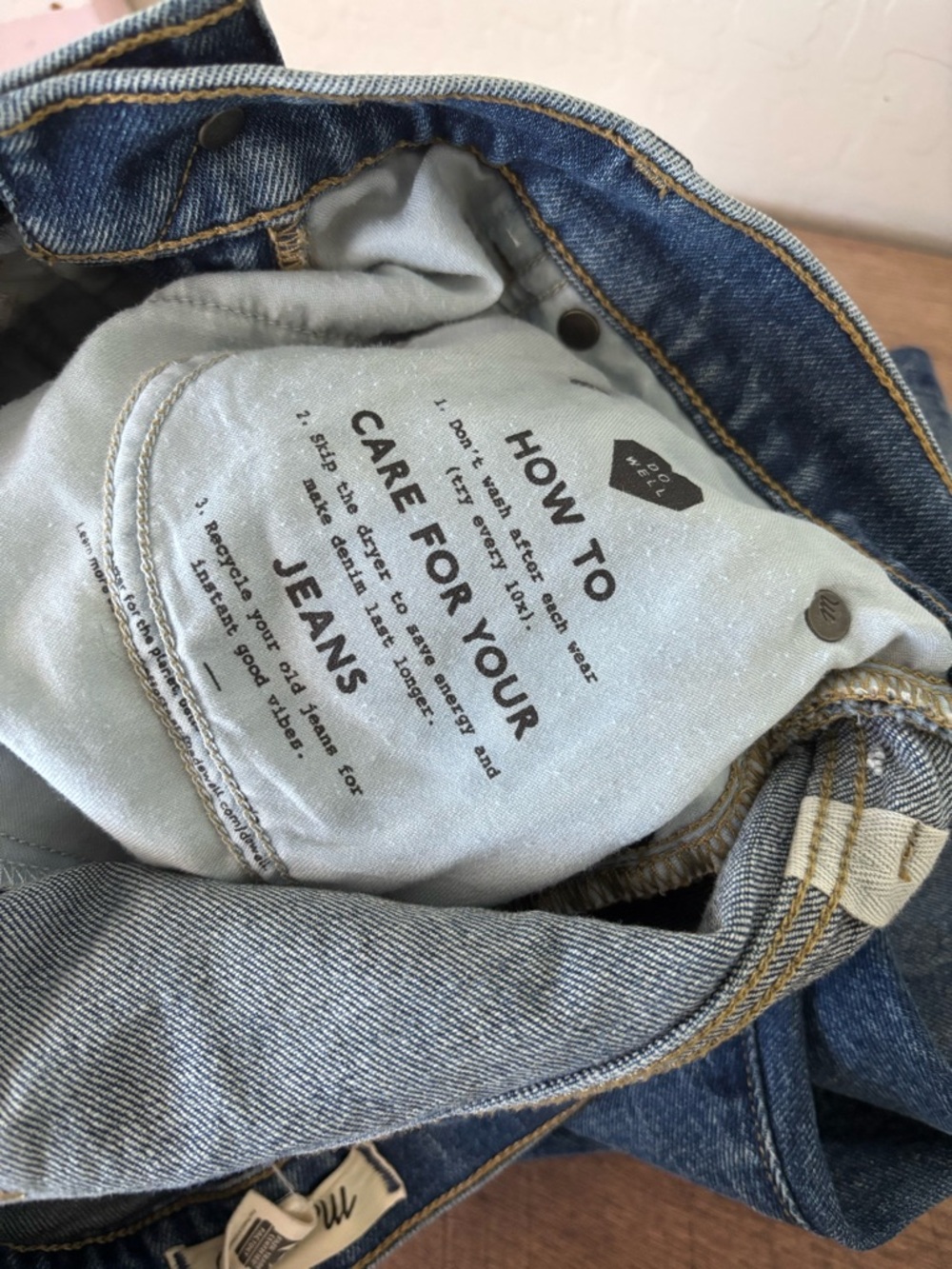 Madewell Relaxed Bootcut Jeans - Picture 10 of 11